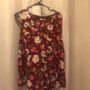 Old Navy Floral Tank. Worn very few times.